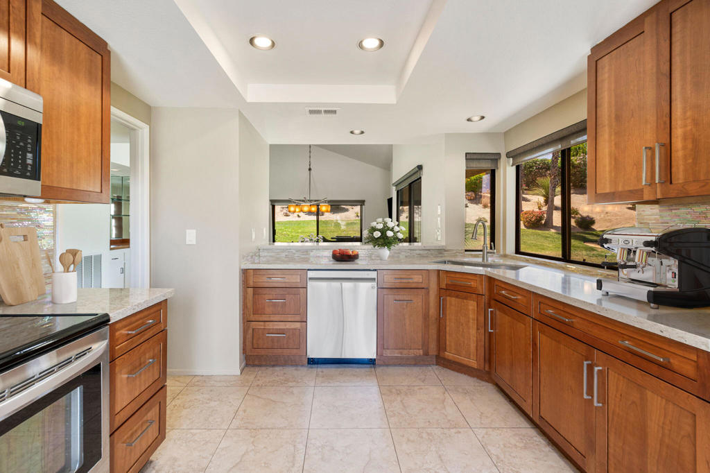 49271 Mariposa Drive Property Photo 20