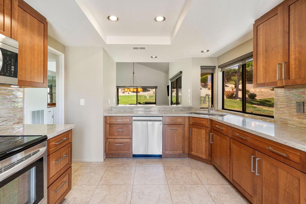 49271 Mariposa Drive Property Photo 22
