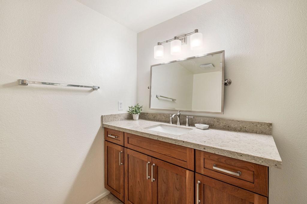 49271 Mariposa Drive Property Photo 33