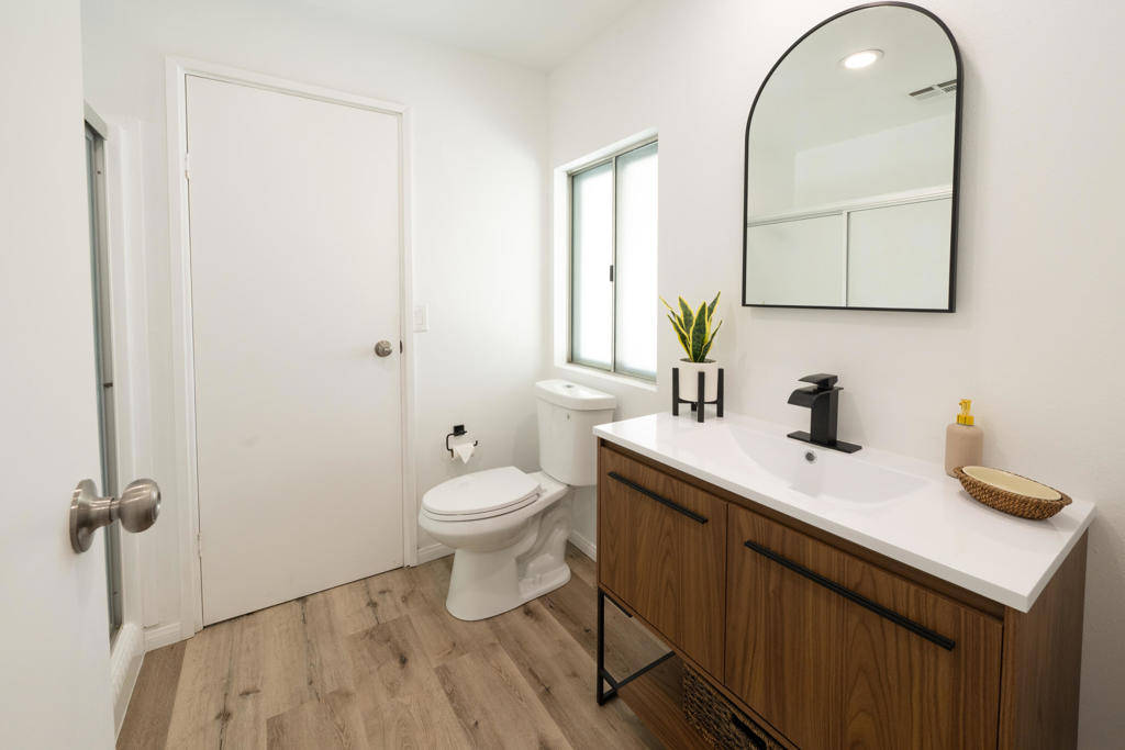 375 Andorra Way Property Photo 12
