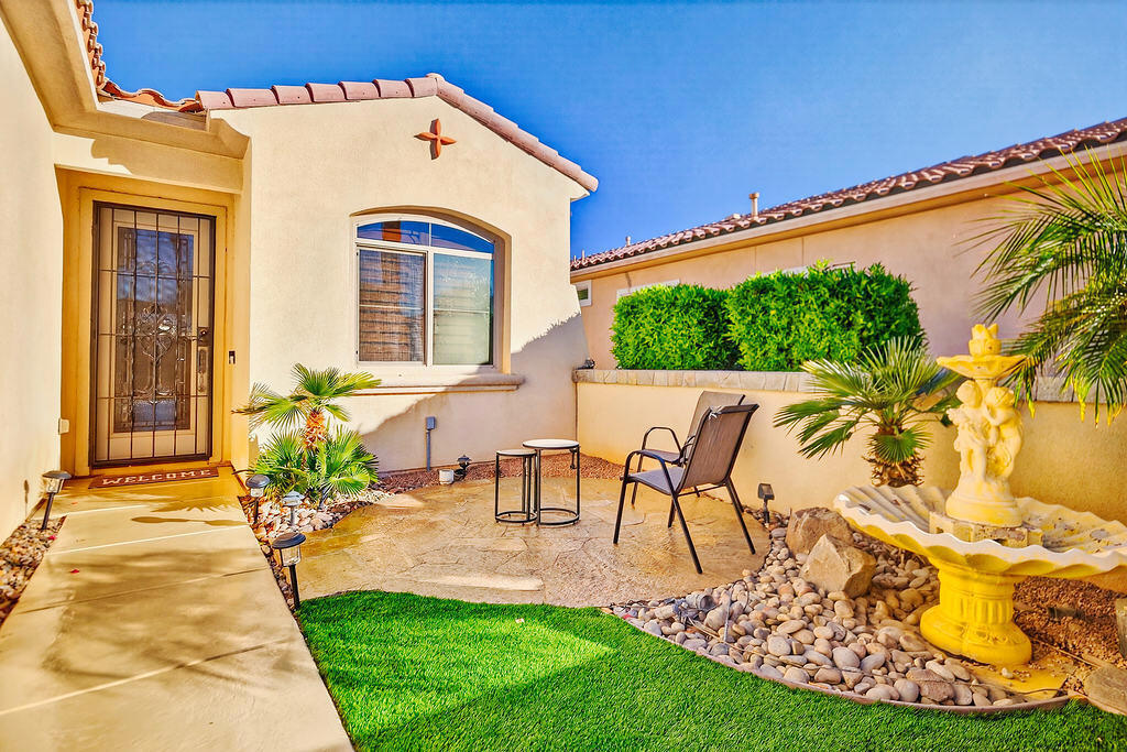 81656 Avenida De Baile Property Photo 2