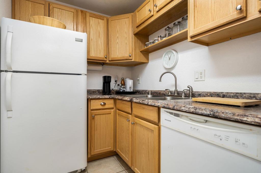 675 N Los Felices Circle W 204 Property Photo 24