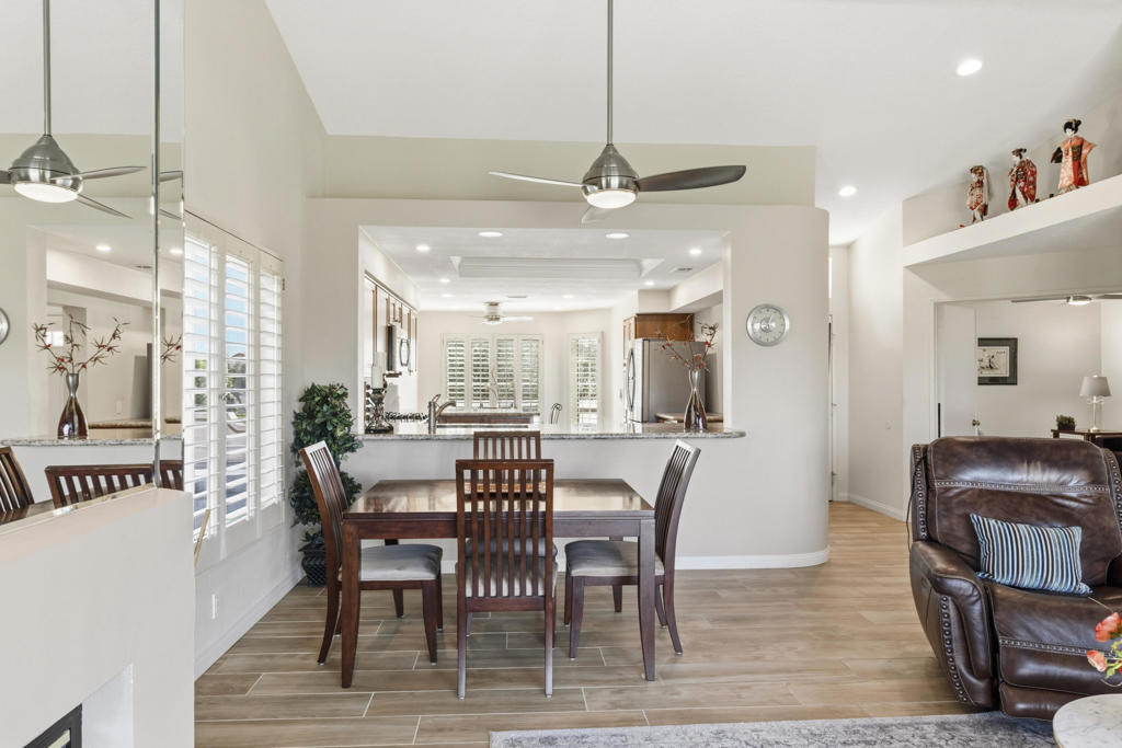 667 Vista Lago Circle N Property Photo 7