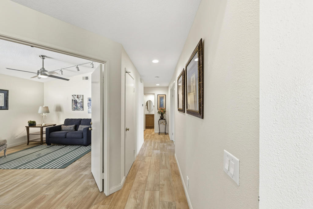 667 Vista Lago Circle N Property Photo 14
