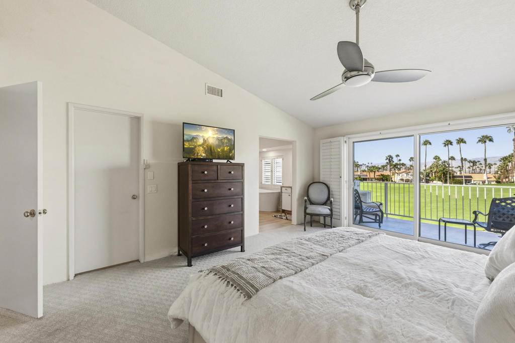 667 Vista Lago Circle N Property Photo 19