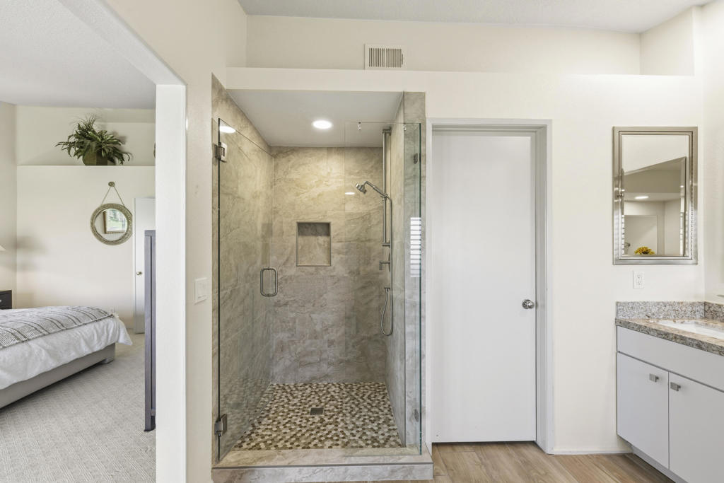 667 Vista Lago Circle N Property Photo 22
