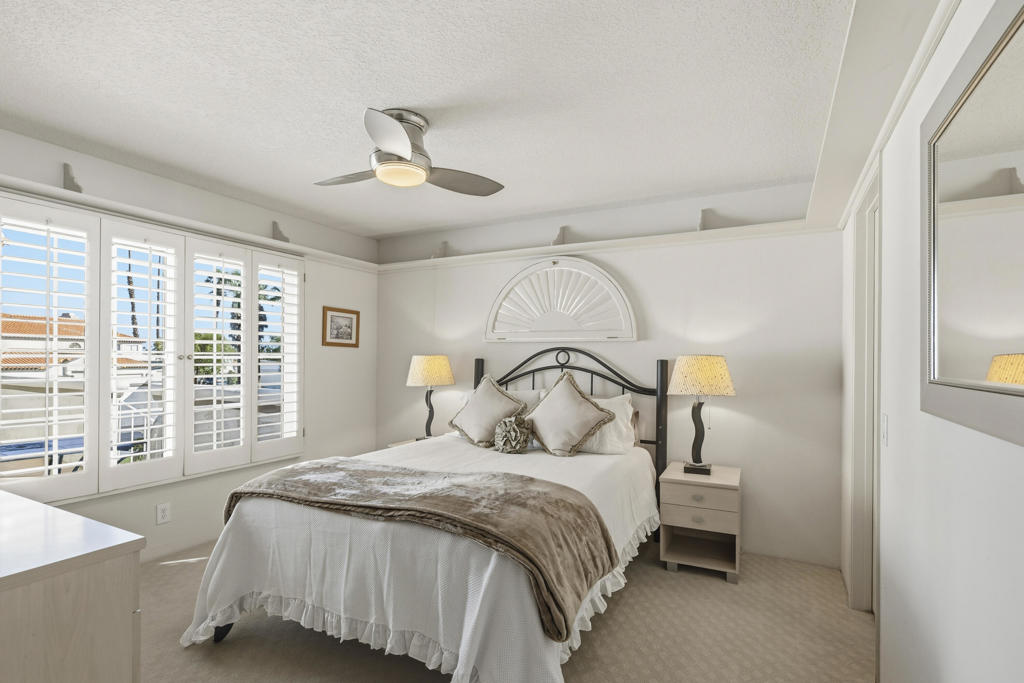 667 Vista Lago Circle N Property Photo 23