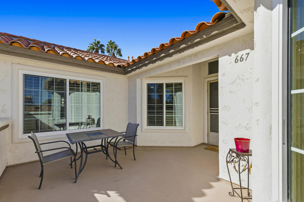 667 Vista Lago Circle N Property Photo 29