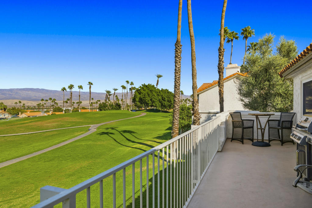 667 Vista Lago Circle N Property Photo 34