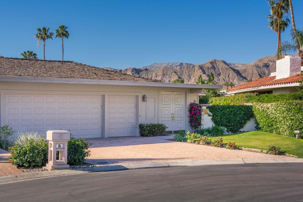 5 Briarcliff Court Property Photo 5