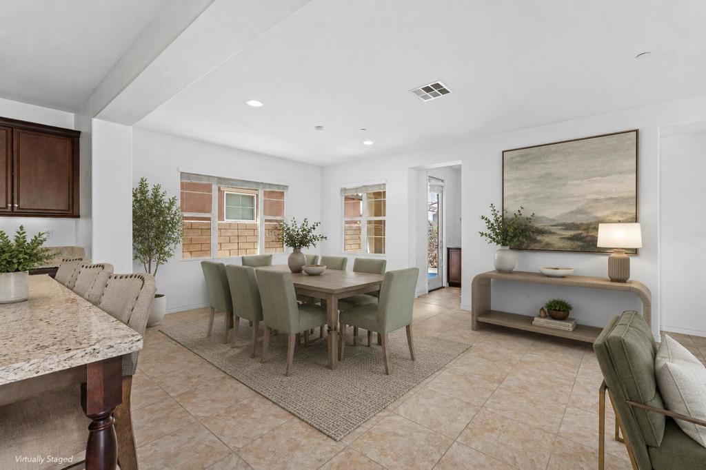 585 Via De La Paz Property Photo 8