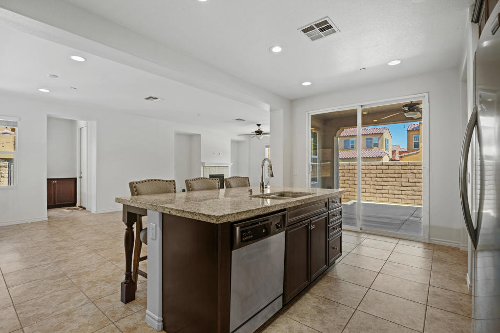 585 Via De La Paz Property Photo 13