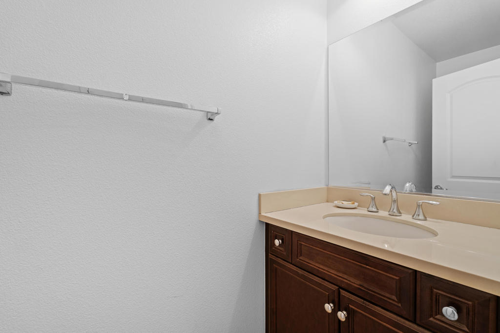 585 Via De La Paz Property Photo 19