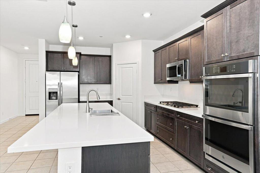40082 Catania Court Property Photo 6