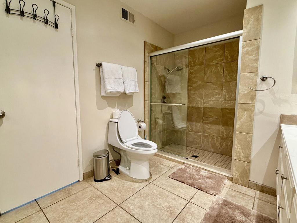 345 Gran Via Property Photo 15