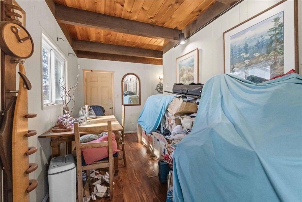 566 Santa Barbara Avenue Property Photo 17