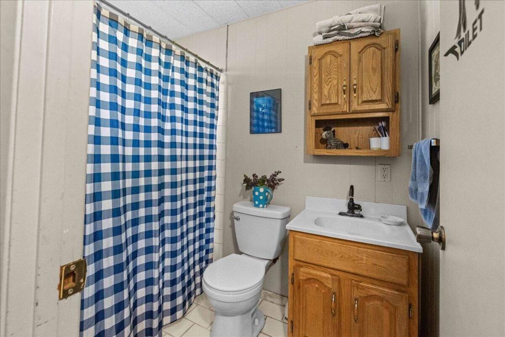 566 Santa Barbara Avenue Property Photo 20