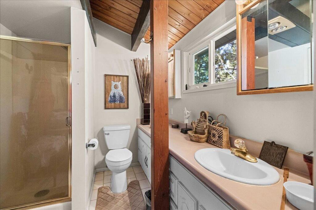 566 Santa Barbara Avenue Property Photo 29