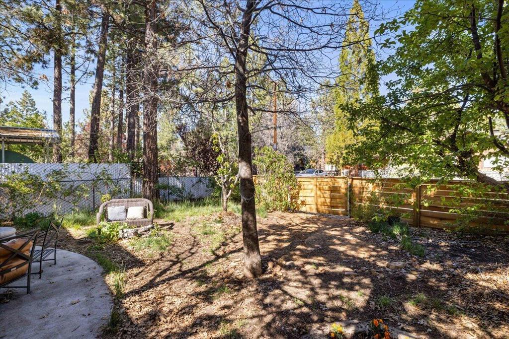 566 Santa Barbara Avenue Property Photo 34