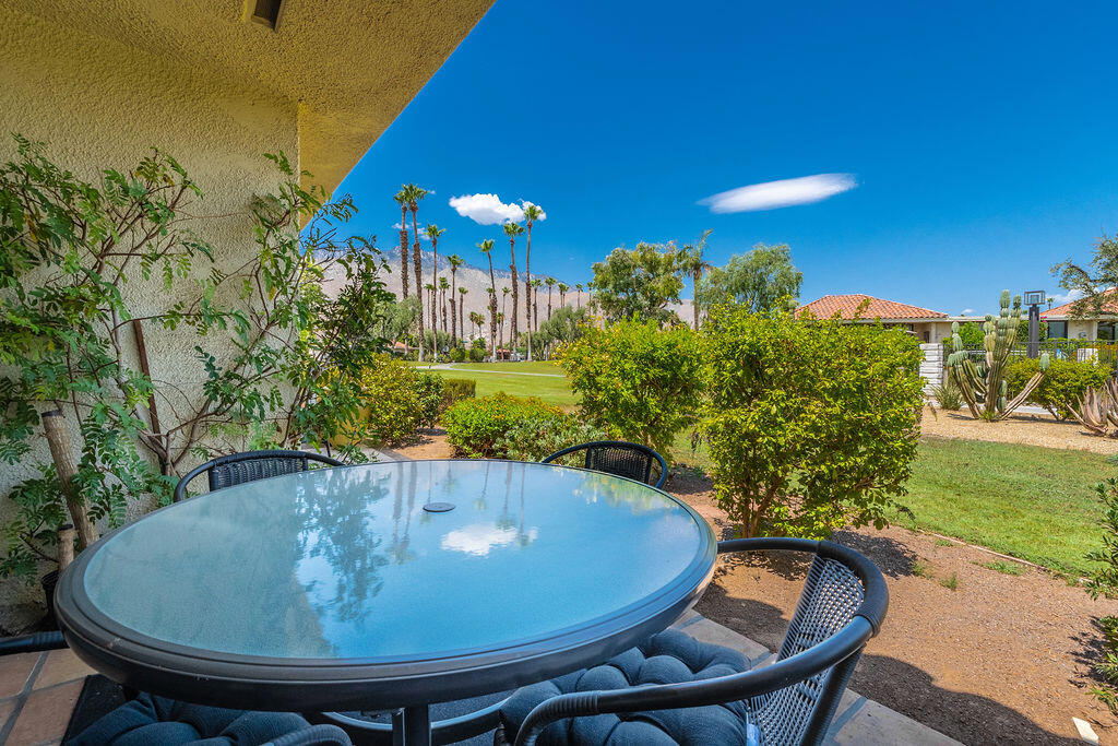 689 N Majorca Circle Property Photo 23