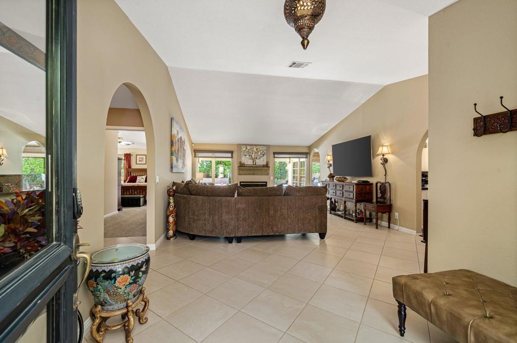 76835 Bishop Place Property Photo 6