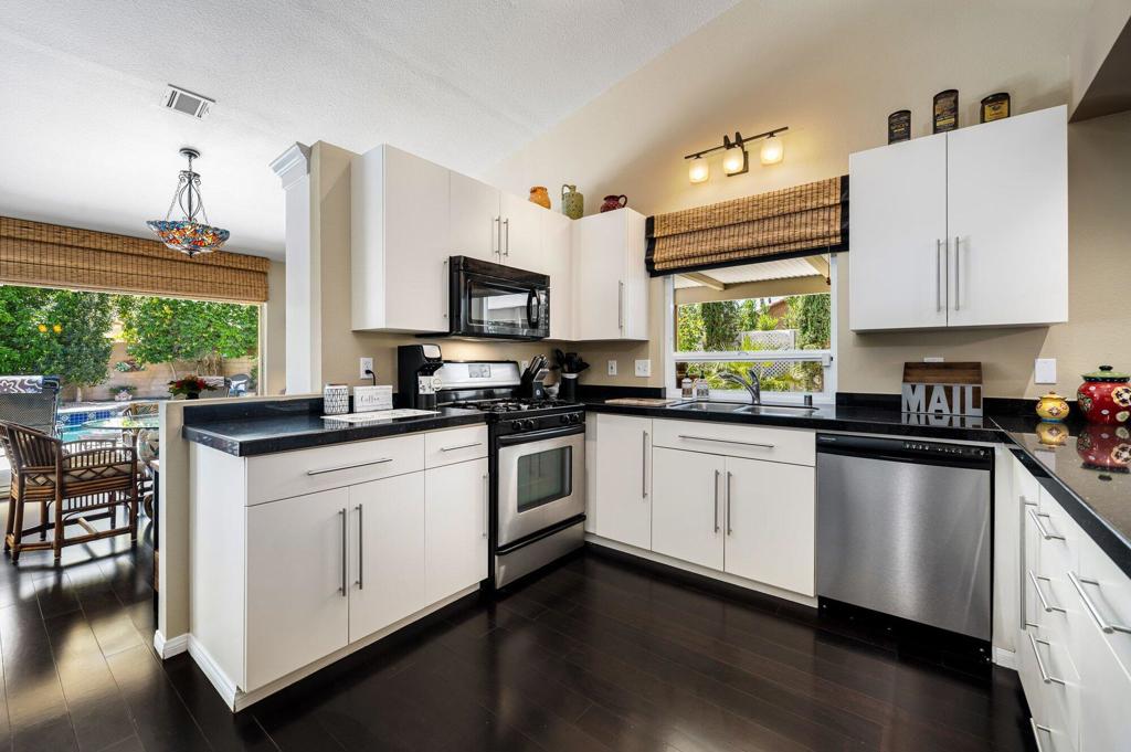 76835 Bishop Place Property Photo 16
