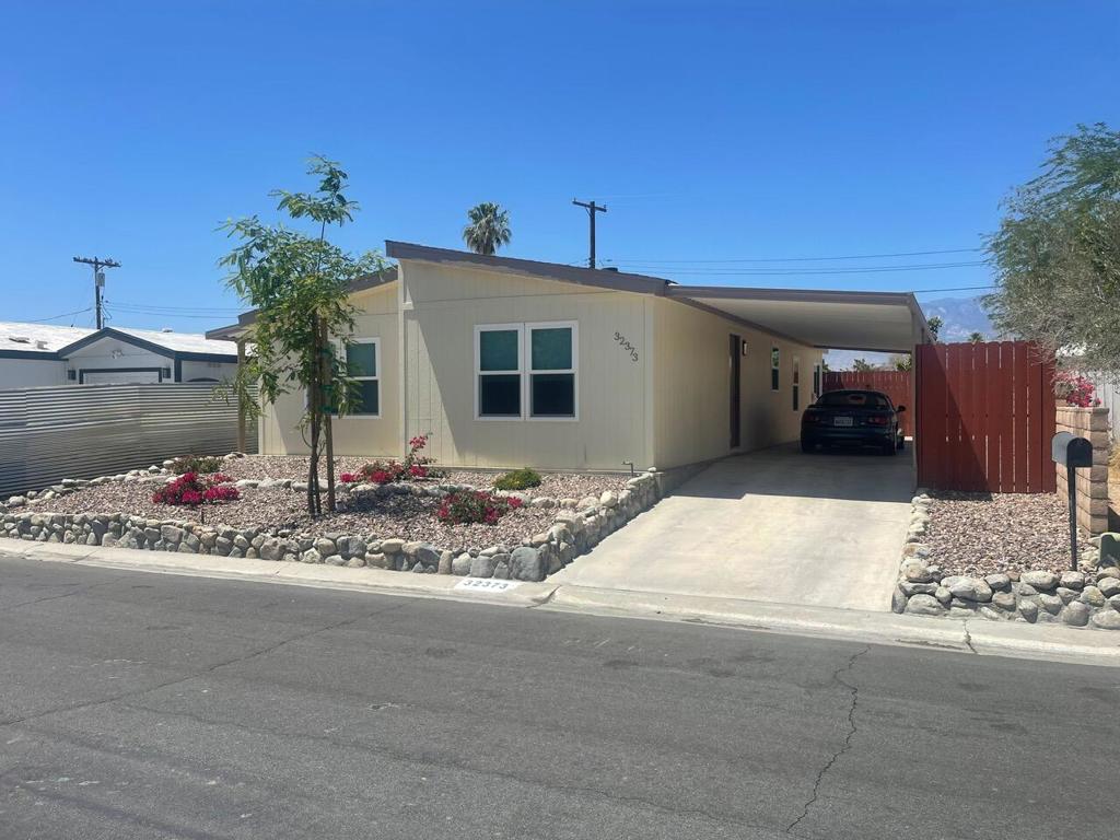 32373 Chiricahua Drive Property Photo 2