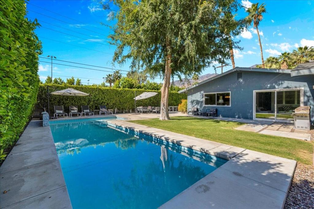 2109 E Paseo Gracia Property Photo 4