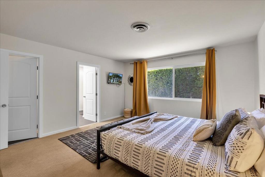 2109 E Paseo Gracia Property Photo 21