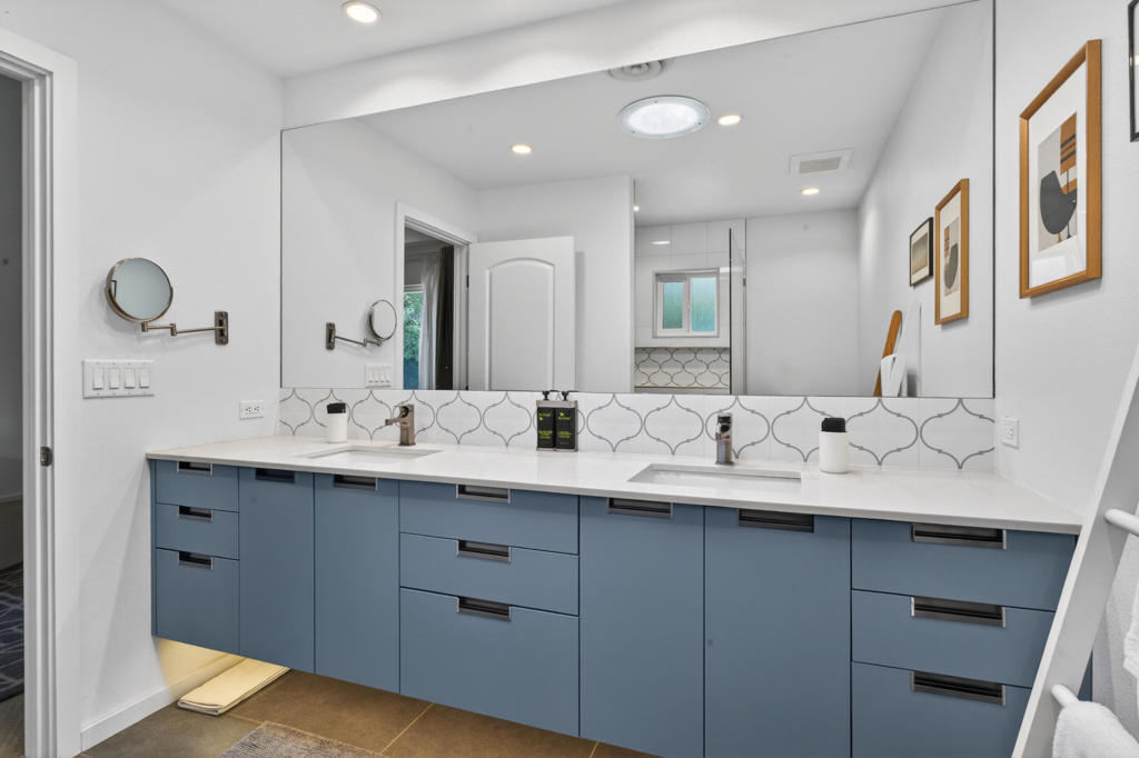 2109 E Paseo Gracia Property Photo 24