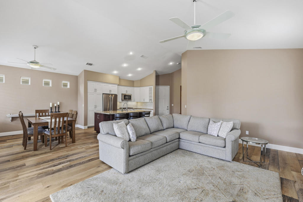 42677 Turqueries Avenue Property Photo 10