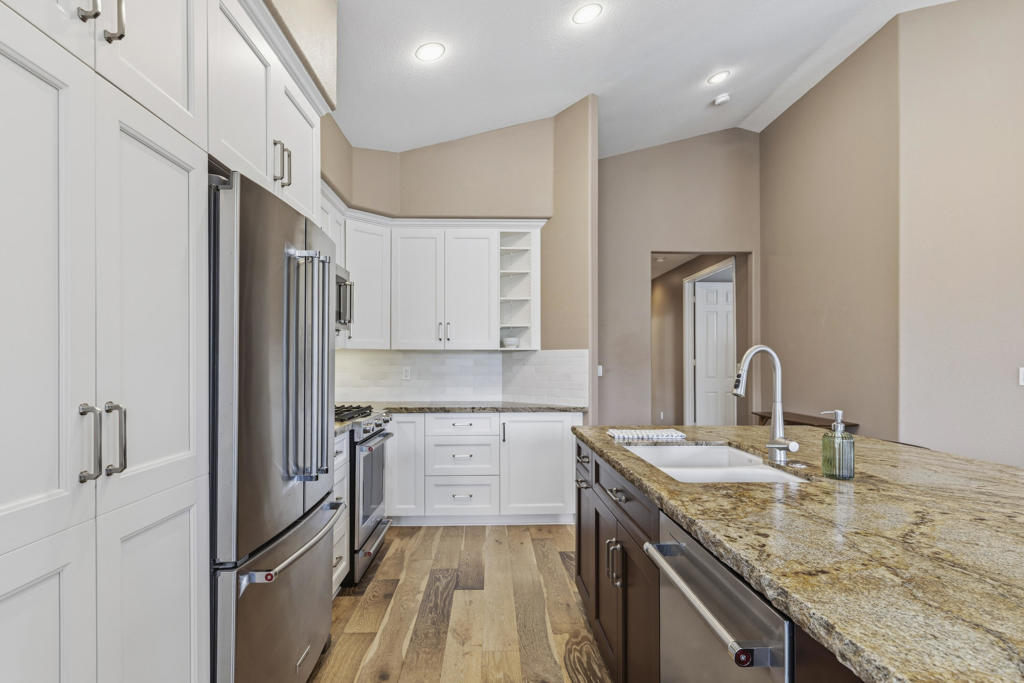 42677 Turqueries Avenue Property Photo 13