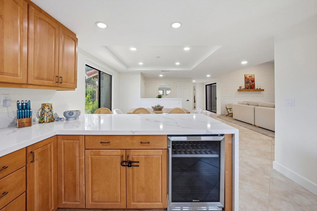 2 Maximo Way Property Photo 3