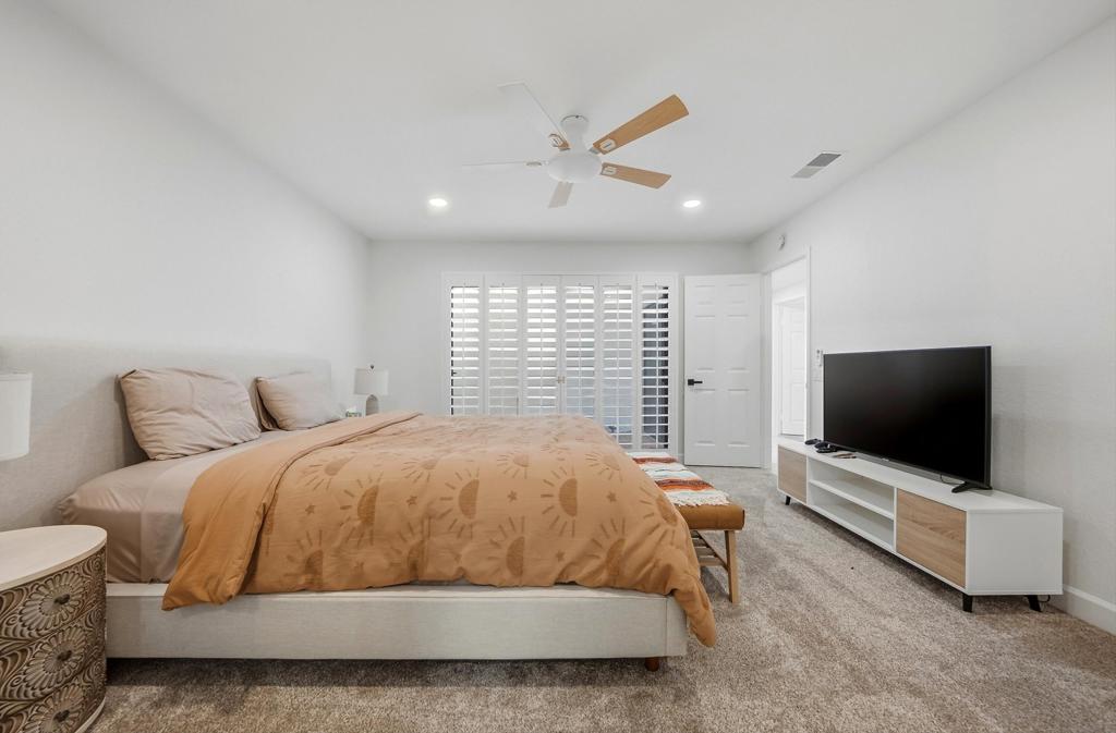 2 Maximo Way Property Photo 18