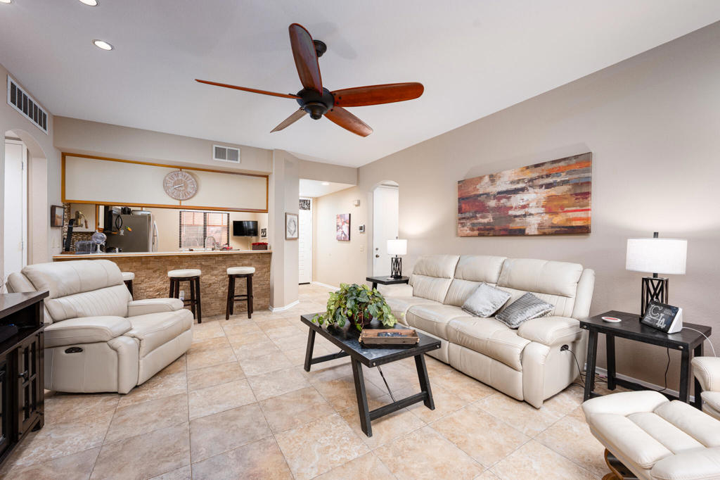 28914 Desert Princess Drive 702 Property Photo 8
