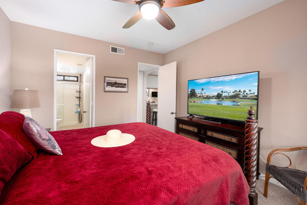 28914 Desert Princess Drive 702 Property Photo 12