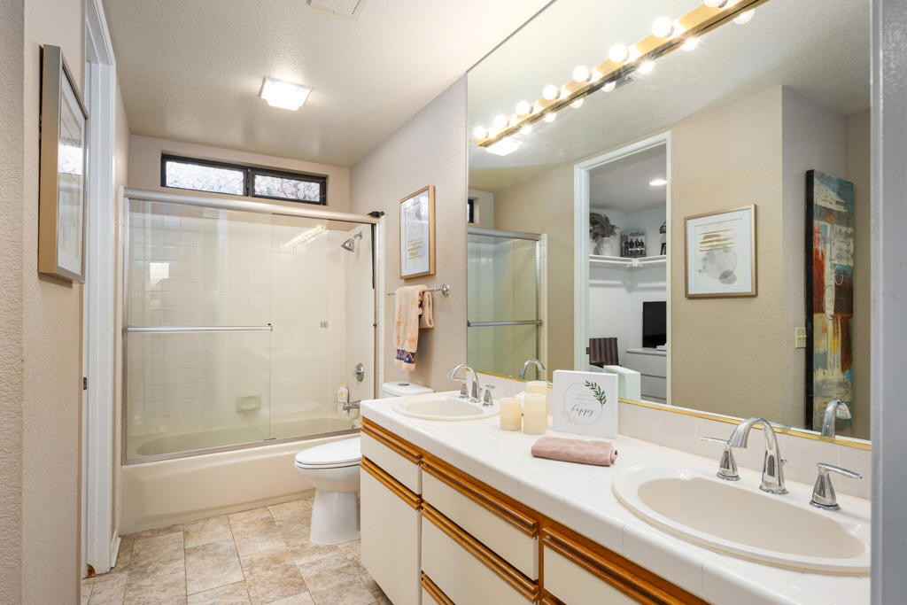 28914 Desert Princess Drive 702 Property Photo 17