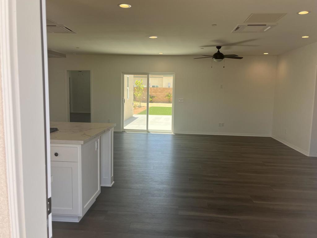 219147509PS Property Photo 4