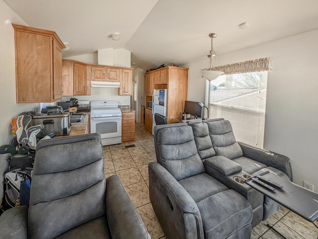 70200 Dillon Road 350 Property Photo 7