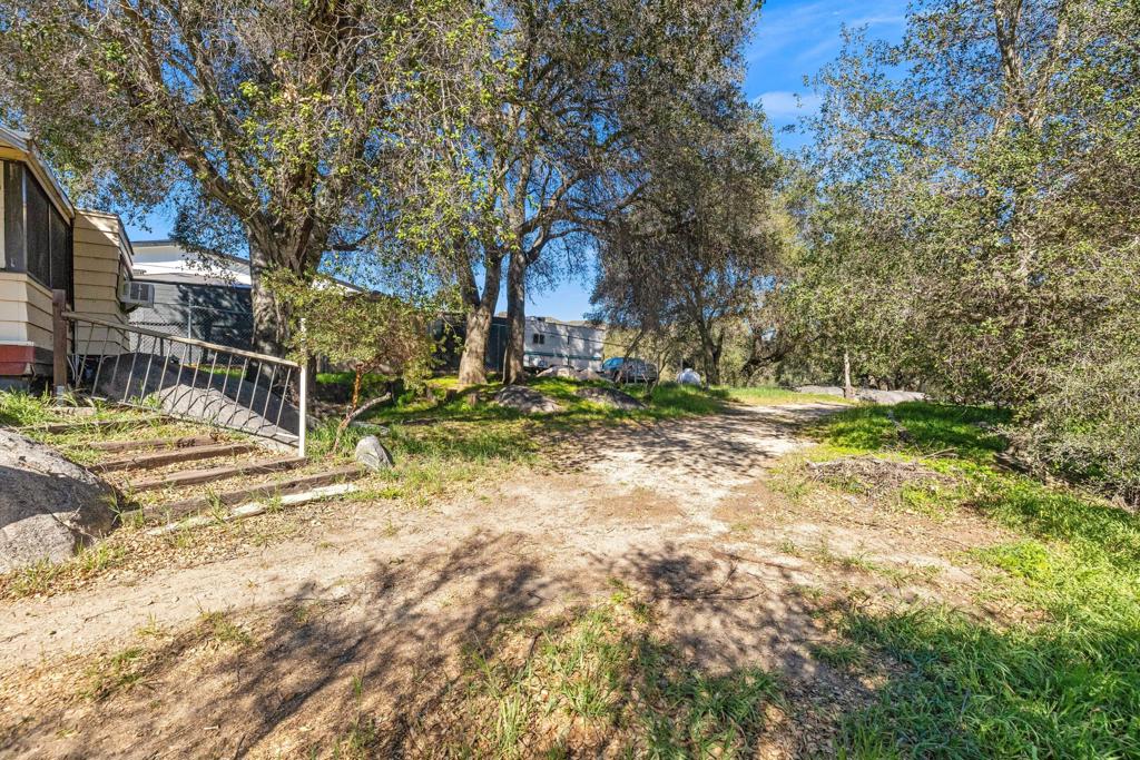 18565 Keyes Drive Property Photo 7