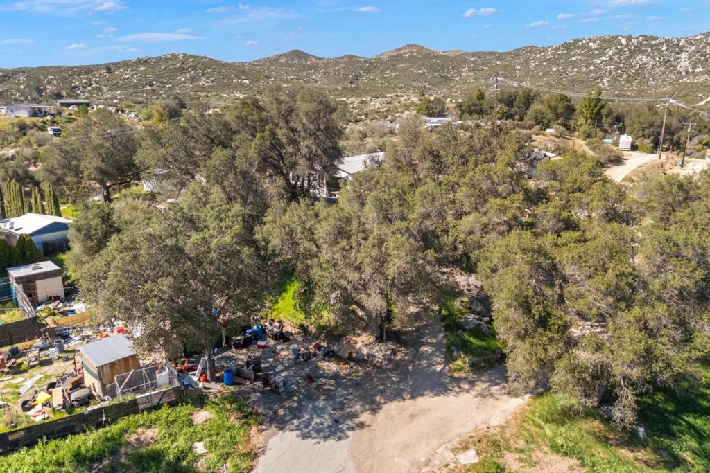 18565 Keyes Drive Property Photo 14