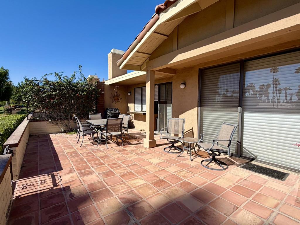 240 Santa Barbara Circle Property Photo 2