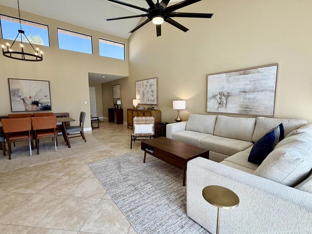 240 Santa Barbara Circle Property Photo 6