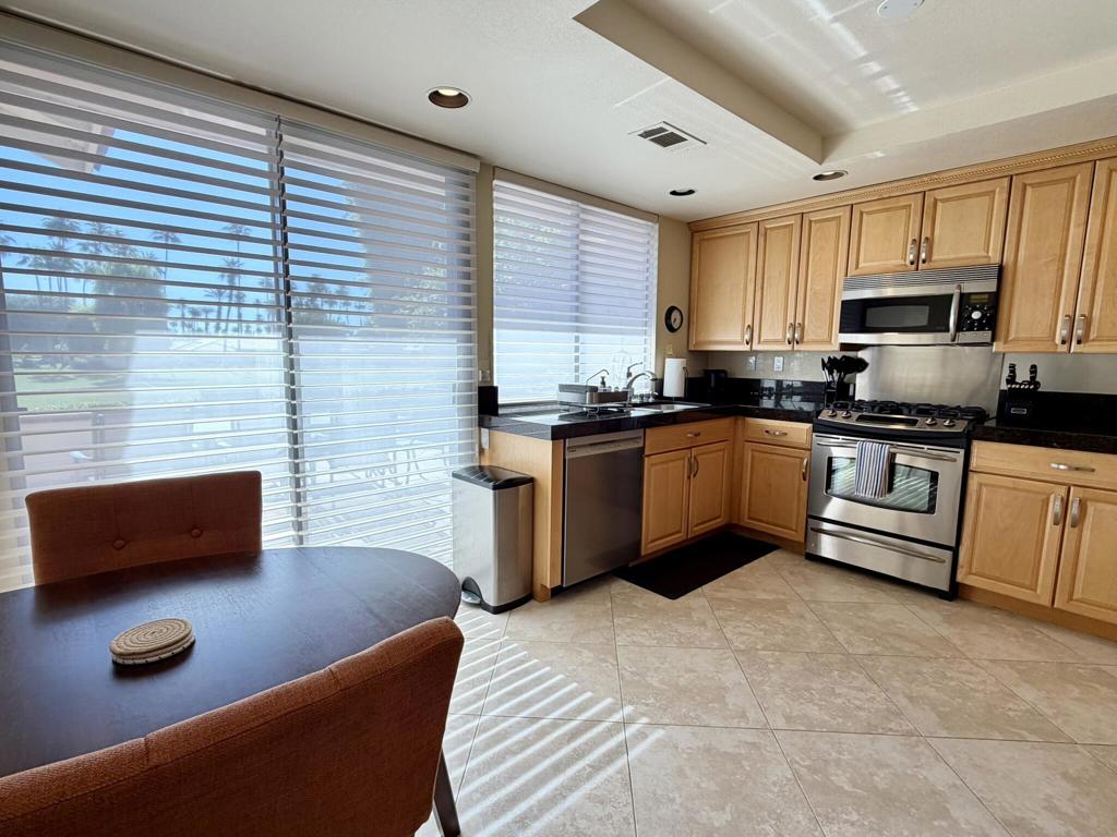 240 Santa Barbara Circle Property Photo 7