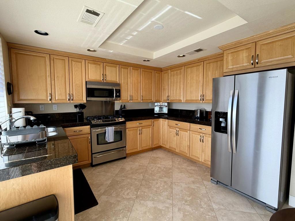 240 Santa Barbara Circle Property Photo 8