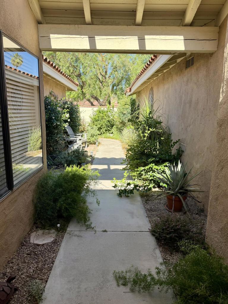 240 Santa Barbara Circle Property Photo 15