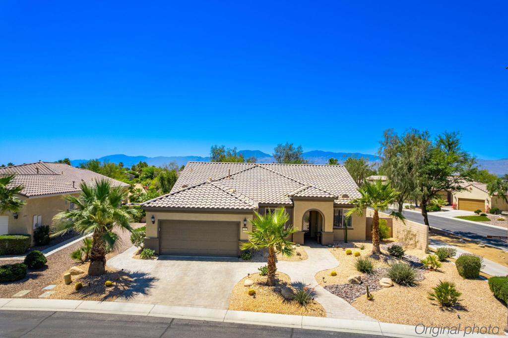 81065 Avenida Neblina Property Photo 13