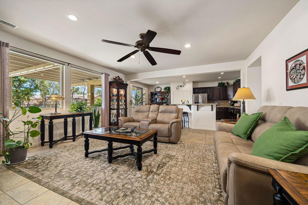 81065 Avenida Neblina Property Photo 25