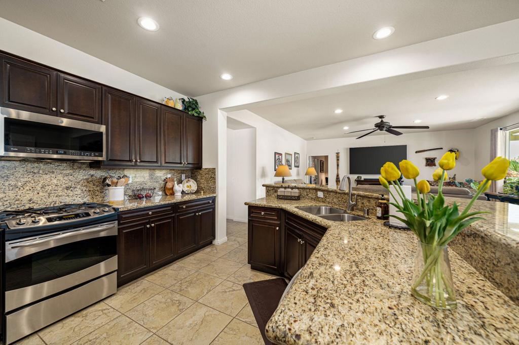 81065 Avenida Neblina Property Photo 30