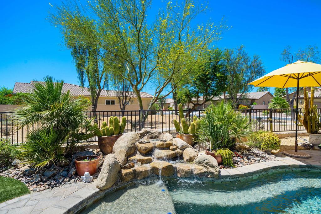81065 Avenida Neblina Property Photo 41